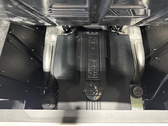 mqr8l5d2